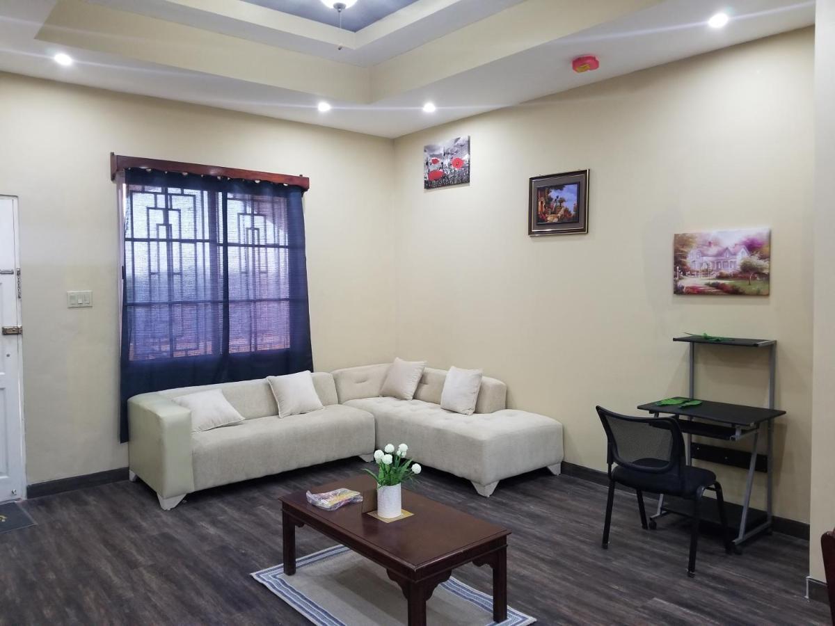 Royal View Apartment Plus Cidade de Belize Exterior foto