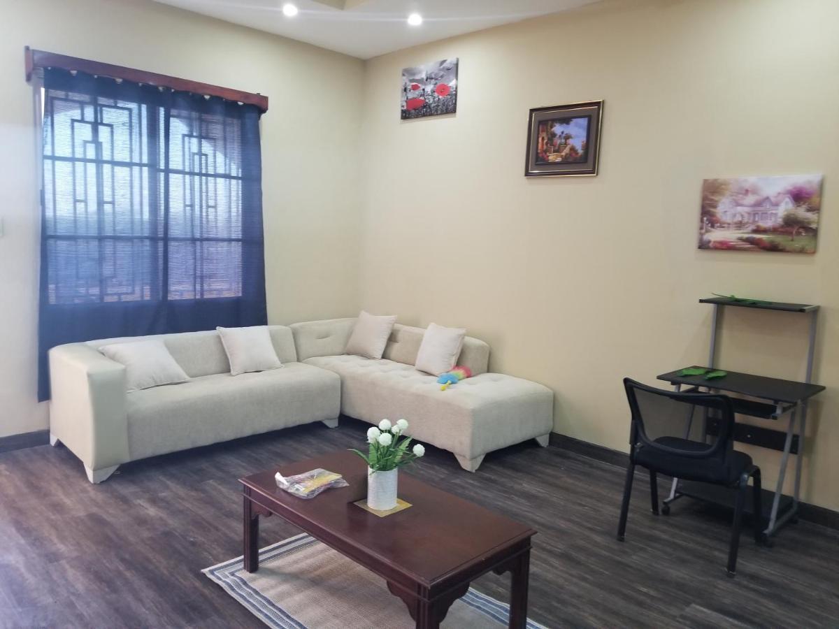 Royal View Apartment Plus Cidade de Belize Exterior foto