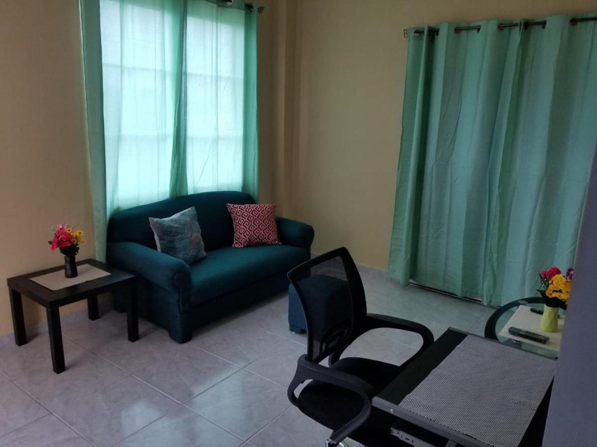 Royal View Apartment Plus Cidade de Belize Exterior foto